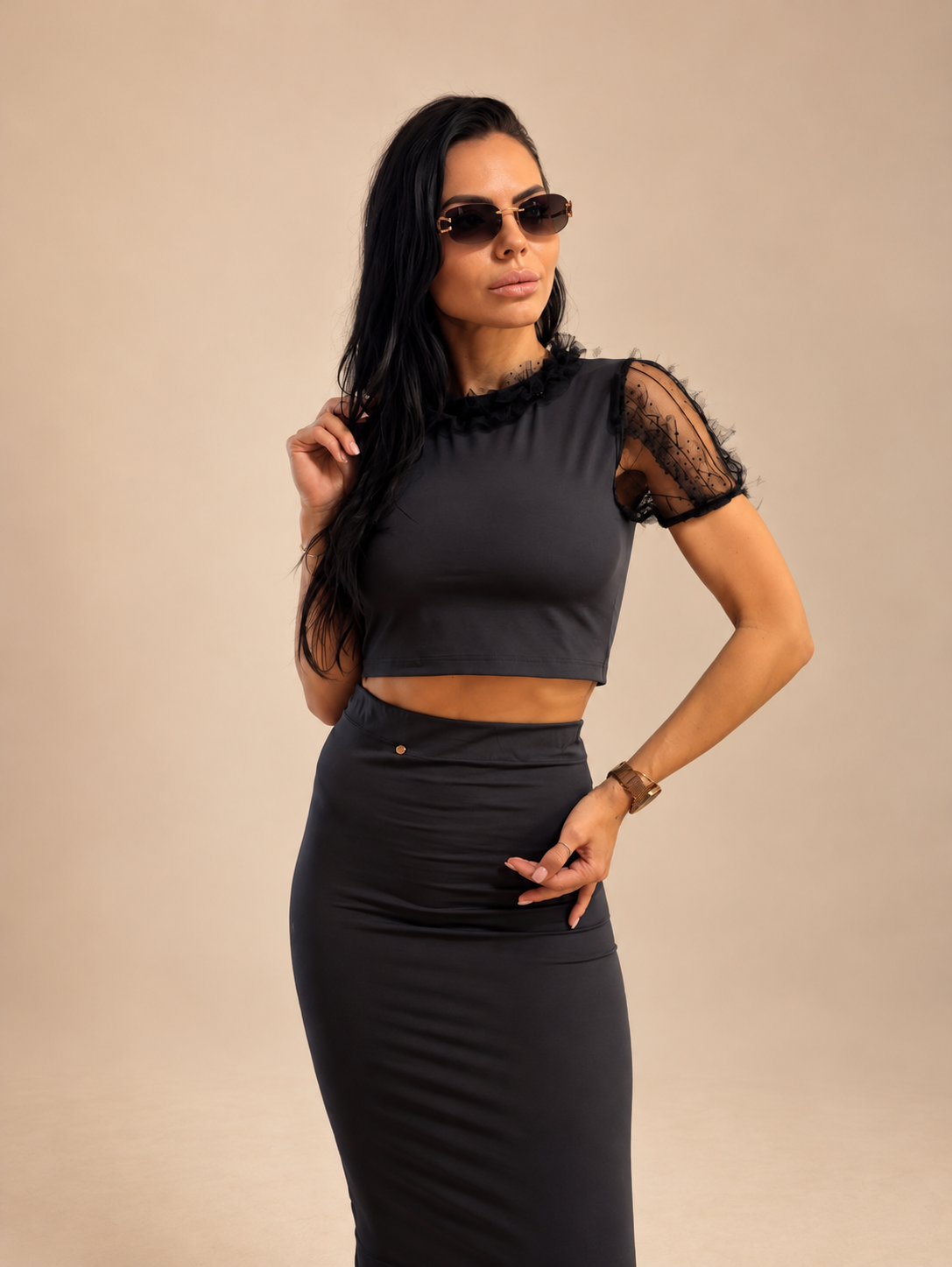 Black Feather Elegance